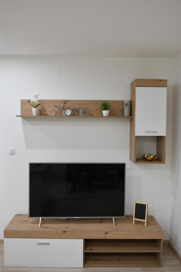 Ðakovo Apartman Lucia מראה חיצוני תמונה