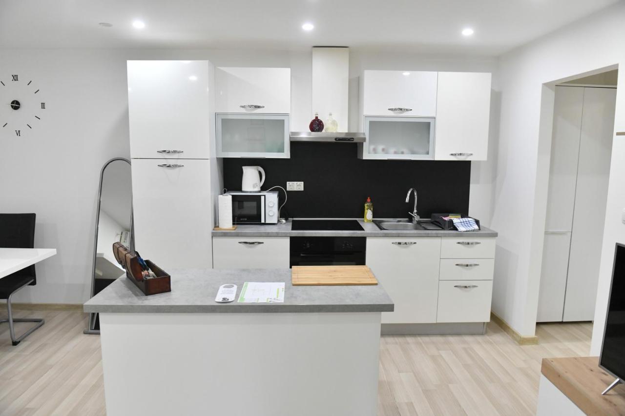 Ðakovo Apartman Lucia מראה חיצוני תמונה